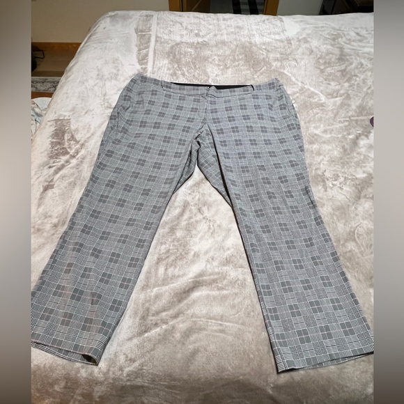 Lane Bryant The Allie Straight Leg Plaid Pant 28R Multi Color - Picture 2 of 10